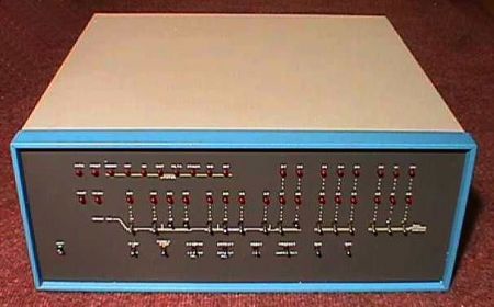 Altair 8800 Edward Roberts Bill Gates Personal Computer