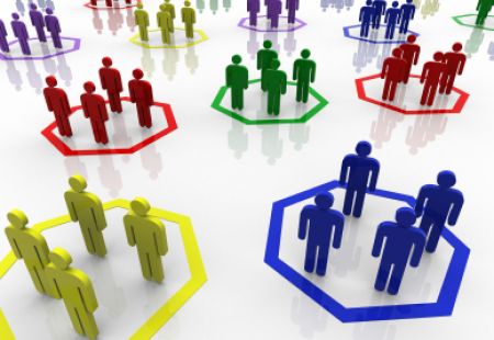 come nascondere amici facebook