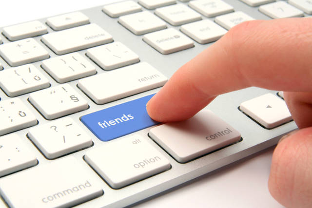 facebook debitori