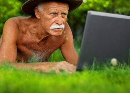 Facebook e gli anziani