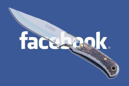 Facebook accoltella amico ex ragazza
