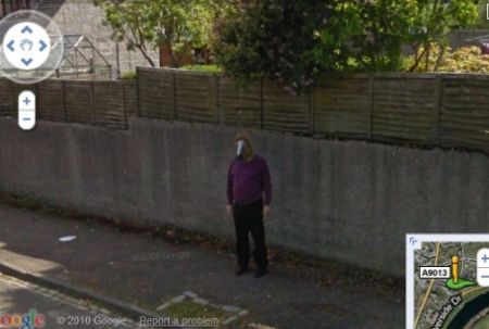 Google Street View uomo cavallo