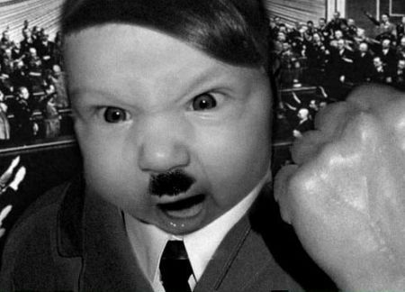 Adolf Hitler iPhone iHitler