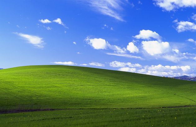 sfondo windows xp collina