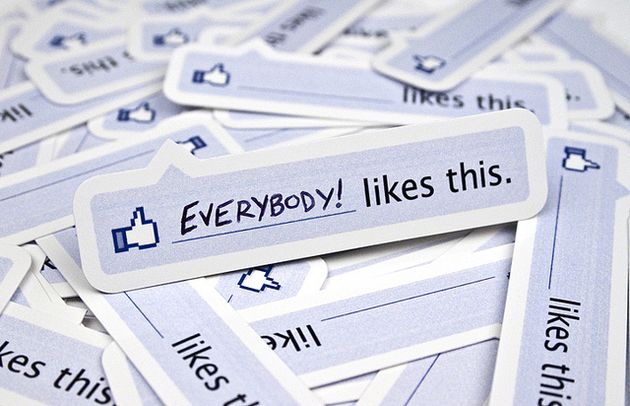 uso facebook social network