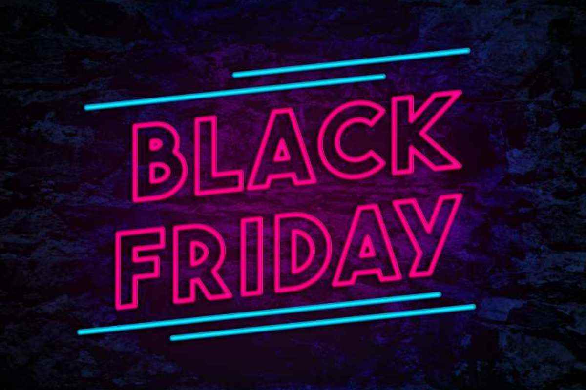 Black Friday adesso lo potrai seguire anche su WhatsApp